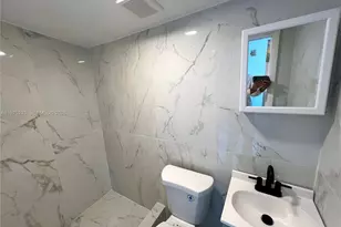 1763 Lauderdale Manor Dr, Fort Lauderdale, FL 33311 - Photo 15