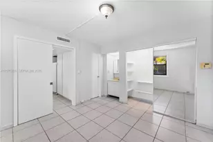 6436 E Miami Lakes Dr E, Miami Lakes, FL 33014 - Photo 13