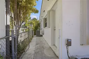 2761 SW 33rd Ct, Miami, FL 33133 - Photo 3