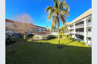 541 Blue Heron Dr #201, Hallandale Beach, FL 33009 - Photo 13