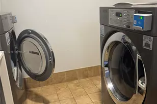 16558 NE 26th Ave, North Miami Beach, FL 33160 - Photo 27