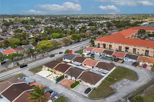 7570 NW 173rd Ln, Hialeah, FL 33015 - Photo 41