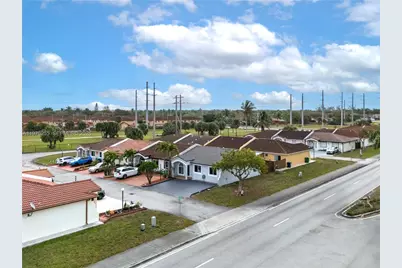 7570 NW 173rd Ln, Hialeah, FL 33015 - Photo 33