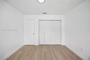 7570 NW 173rd Ln, Hialeah, FL 33015 - Photo 29