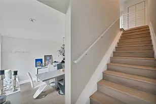 2535 NE 193rd St, Miami, FL 33180 - Photo 9