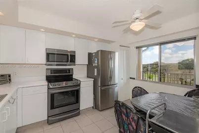 1200 SW 137th Ave #402E, Pembroke Pines, FL 33027 - Photo 15