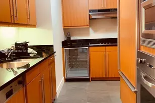 1425 Brickell Ave, Miami, FL 33131 - Photo 15