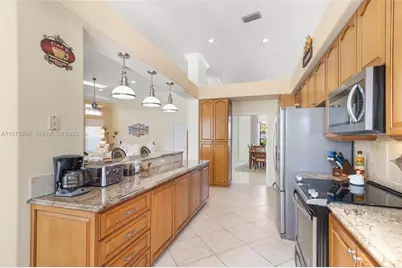 2674 SE Erickson Dr, Port Saint Lucie, FL 34984 - Photo 33