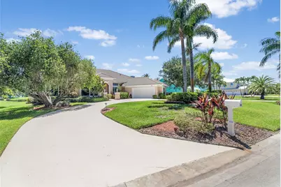 2674 SE Erickson Dr, Port Saint Lucie, FL 34984 - Photo 3