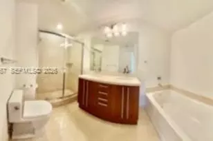 79 SW 12th St, Miami, FL 33130 - Photo 5