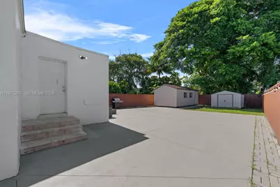 3151 NW 59th St, Miami, FL 33142 - Photo 21