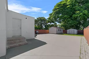 3151 NW 59th St, Miami, FL 33142 - Photo 21