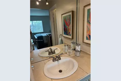 9310 Sunrise Lakes Blvd #304, Sunrise, FL 33322 - Photo 23