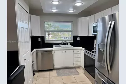 9310 Sunrise Lakes Blvd #304, Sunrise, FL 33322 - Photo 1