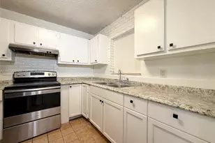 7212 SW 3rd Ct, North Lauderdale, FL 33068 - Photo 5