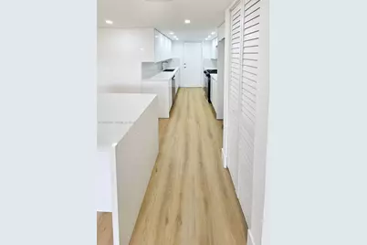 17911 NW 68th Ave #O208, Hialeah, FL 33015 - Photo 7