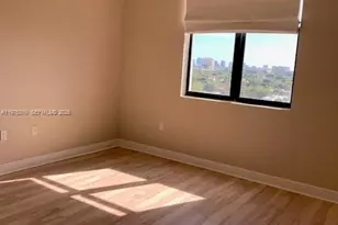 888 S Douglas Rd, Coral Gables, FL 33134 - Photo 7