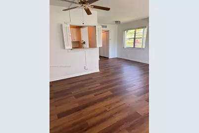 104 E Easthampton  E #1, West Palm Beach, FL 33417 - Photo 5
