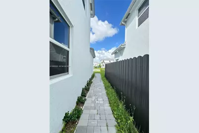 14894 SW 163rd St #, Miami, FL 33187 - Photo 15