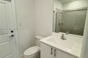 14894 SW 163rd St, Miami, FL 33187 - Photo 11