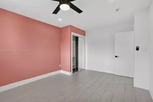 877 NE 195th St, Miami, FL 33179 - Photo 15