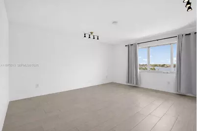 877 NE 195th St #422, Miami, FL 33179 - Photo 9