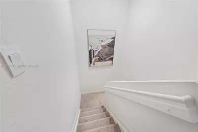 818 SE 17th St, Homestead, FL 33034 - Photo 17