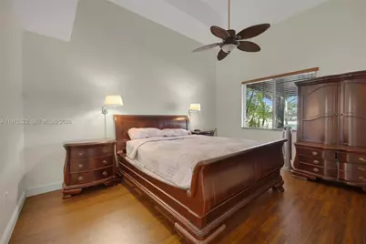 2002 SE 17th Ave, Homestead, FL 33035 - Photo 13