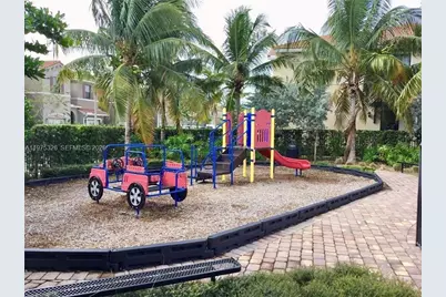 1071 NW 33rd Ct, Pompano Beach, FL 33064 - Photo 23