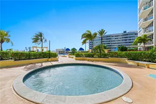 7601 E Treasure Dr, North Bay Village, FL 33141 - Photo 27