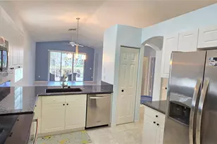 8214 Bellafiore Way, Boynton Beach, FL 33472 - Photo 5