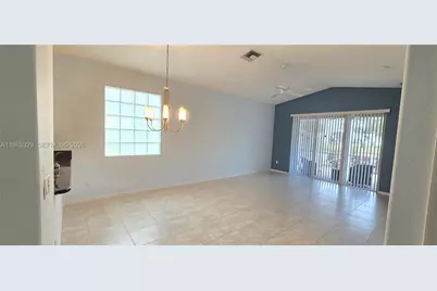 8214 Bellafiore Way, Boynton Beach, FL 33472 - Photo 13