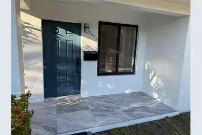 3275 SW 27th St #3275, Miami, FL 33133 - Photo 3