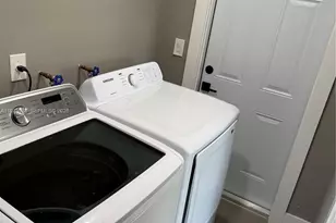 3275 SW 27th St, Miami, FL 33133 - Photo 17