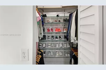 6353 NW 190th Ter, Hialeah, FL 33015 - Photo 21