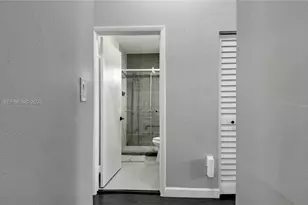 6353 NW 190th Terrace, Hialeah, FL 33015 - Photo 11