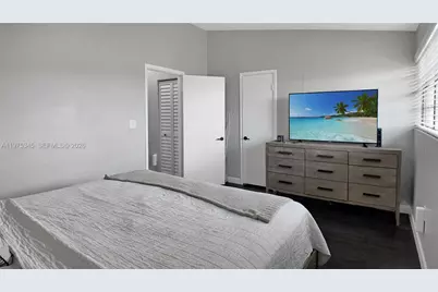 6353 NW 190th Ter, Hialeah, FL 33015 - Photo 19