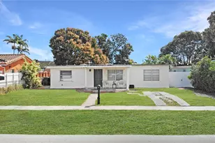 1461 E 7th Ct, Hialeah, FL 33010 - Photo 1