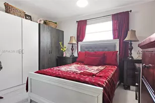 1461 E 7th Ct, Hialeah, FL 33010 - Photo 17