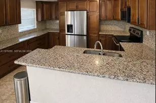 10207 SW 20th Ct, Miramar, FL 33025 - Photo 3