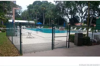 1000 St Charles Pl #609, Pembroke Pines, FL 33026 - Photo 27