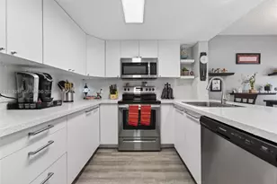 12750 SW 4th Ct, Pembroke Pines, FL 33027 - Photo 1