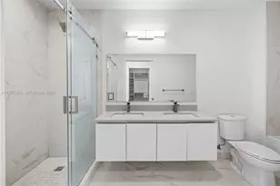 101 Diplomat Pkwy, Hallandale Beach, FL 33009 - Photo 27