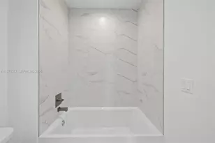 101 Diplomat Pkwy, Hallandale Beach, FL 33009 - Photo 33