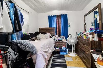 1733 NW 66th St, Miami, FL 33147 - Photo 25