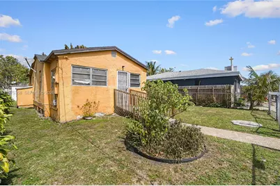 1733 NW 66th St, Miami, FL 33147 - Photo 3