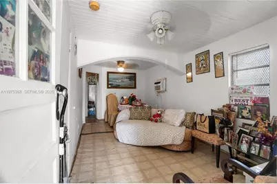 1733 NW 66th St, Miami, FL 33147 - Photo 17