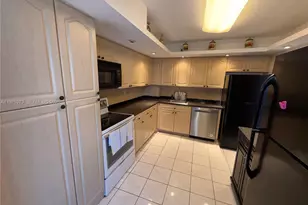 3180 S Ocean Dr, Hallandale Beach, FL 33009 - Photo 31