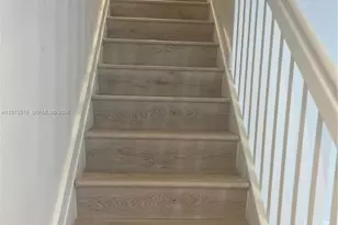 942 NE 42nd Pl, Homestead, FL 33033 - Photo 13