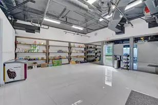 601 NE 36th St, Miami, FL 33137 - Photo 23